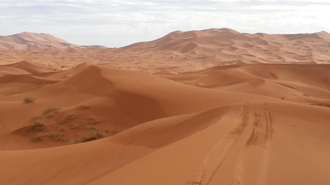 Riad Amar Merzouga Εξωτερικό φωτογραφία